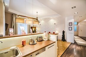 Magas 5 Apartment