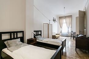 Molnar 21 Apartment