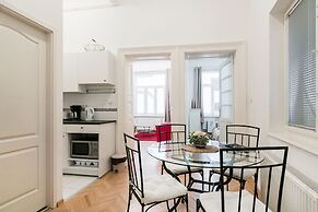 Nagy Diofa 18 Apartment I.
