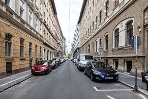 Nyar 7 Apartment