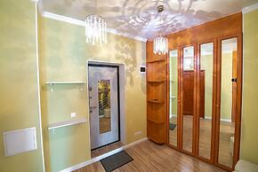 One Room Apartment on Leonova St. 66