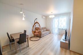 Apartment on Leonova 66