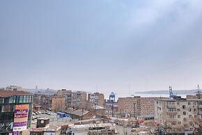 Apartment on Leonova 21A