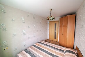 Apartment on Leonova 21A