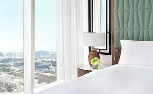 Sofitel Dubai The Obelisk
