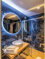 Tirreno Beachfront Apartments