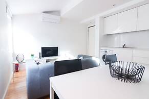 ON Apartments – Violin