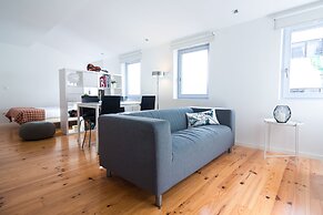 ON Apartments – Violin