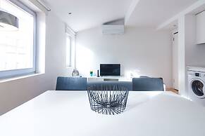 ON Apartments – Violin