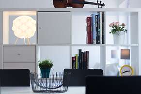 ON Apartments – Violin