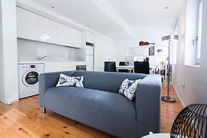 ON Apartments – Violin