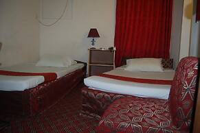 Hotel Givenci International