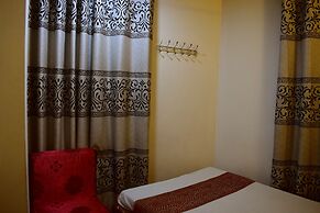 Hotel Givenci International