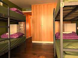 Albergue Azabache - Hostel