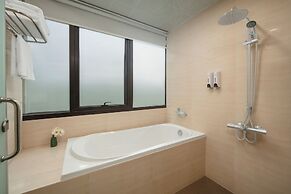 HB Serviced Apartment - 121B Quan Hoa
