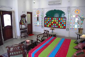 Hotel Raj Niwas