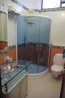 Hotel Raj Niwas