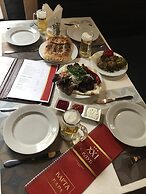 21 Business Club