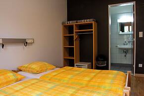 Geneva Hostel