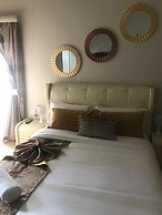 Luxlusive Guest House
