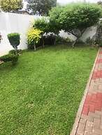 Luxlusive Guest House