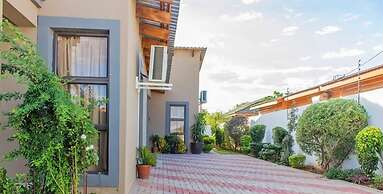 Luxlusive Guest House