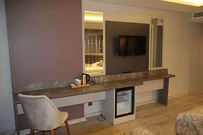 Ereza Otel
