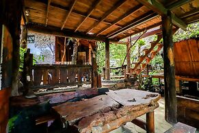 Rimbono Homestay