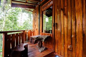 Rimbono Homestay