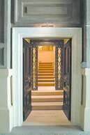 Colosseo Studio Suites
