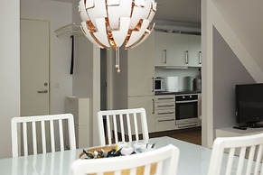 Mørk Apartments