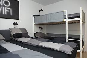Mørk Apartments