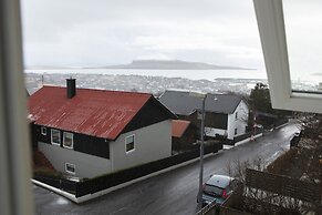 Mørk Apartments