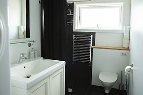 Mørk Apartments