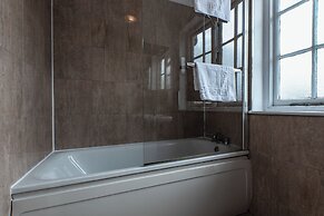 Best Western The Plough Hotel