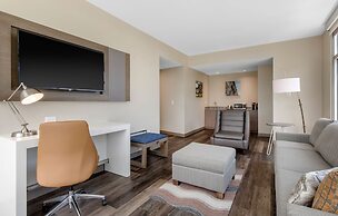 Cambria Hotel Nashville Airport