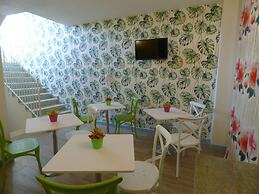 Aramoni B&B