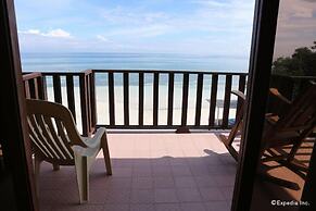 Blue Wave Inn Beach Resort & Restaurant