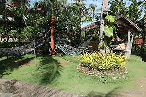 Blue Wave Inn Beach Resort & Restaurant