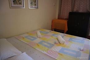 Blue Wave Inn Beach Resort & Restaurant