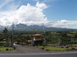 Mountain Lodge CheTica