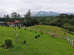 Mountain Lodge CheTica