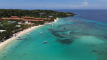 Naboo Resort & Dive Center - Adults Only