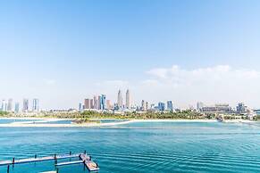 Beautiful Sea View Palm