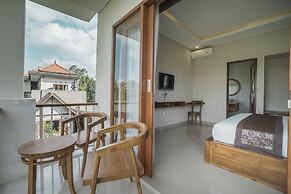 Putih DCarik Ubud