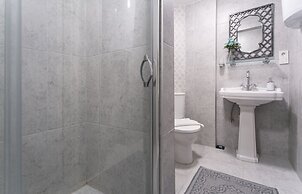 Sirena's Suites