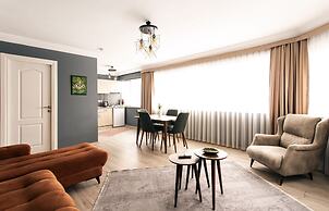 Sirena's Suites