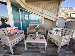 Sirena's Suites