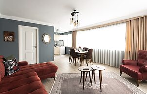 Sirena's Suites