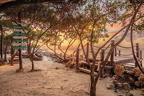 Casa Punta Coco & Beach Club